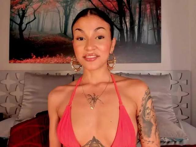Offline LunaRuso on BongaCams