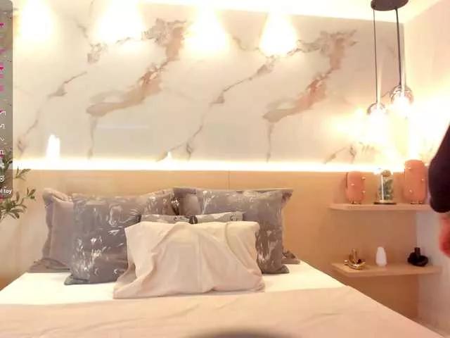 Offline LunaRuso on BongaCams
