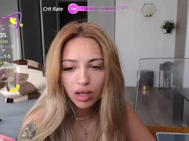 Maddyem on BongaCams 