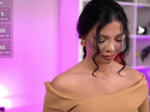 MadisonColes on BongaCams 