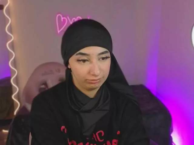 Malory-tay on BongaCams 