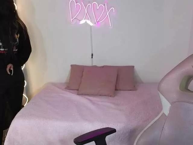 Malory-tay on BongaCams 