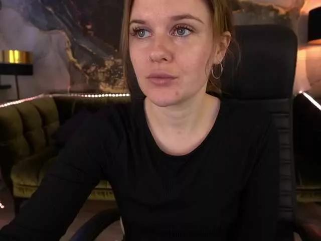 MaribelRiver on BongaCams 