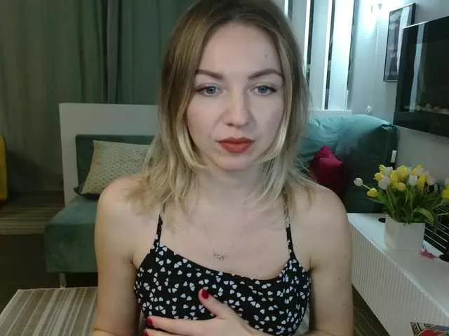 maru-healing-voice on BongaCams 