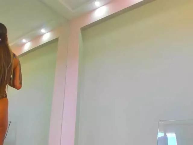 Maya-Hellen on BongaCams 