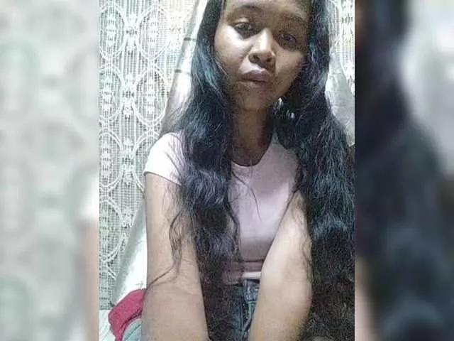 Melinatsu18 on BongaCams 