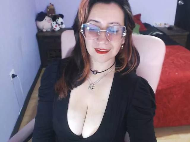 Offline Melissaw1216 on BongaCams
