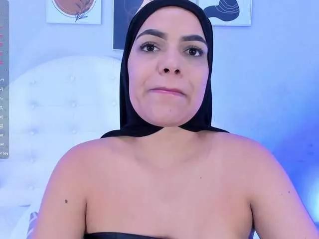 mhia-paris on BongaCams 