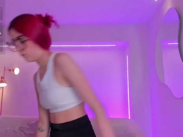 MilaRussell on BongaCams 
