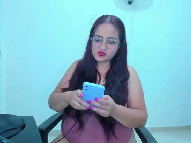 milfmegatits on BongaCams 