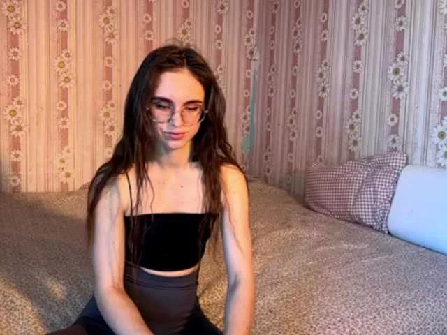 Milka-319 on BongaCams 