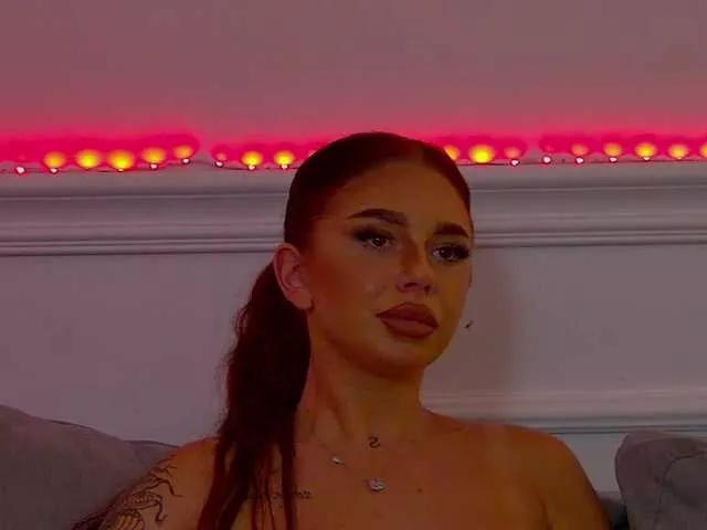 NaomiDyce on BongaCams