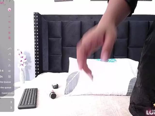 naughtyebonyy on BongaCams 