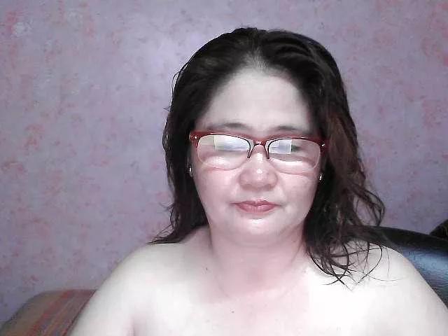 NICEtitspinay on BongaCams 