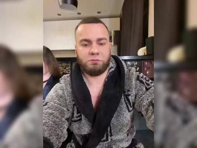 No-Face-Guy on BongaCams 