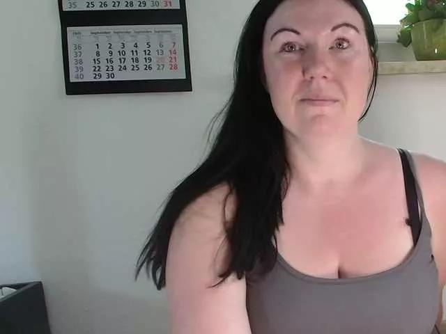 p6w-official on BongaCams 