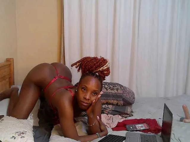 Petite-Eriee on BongaCams