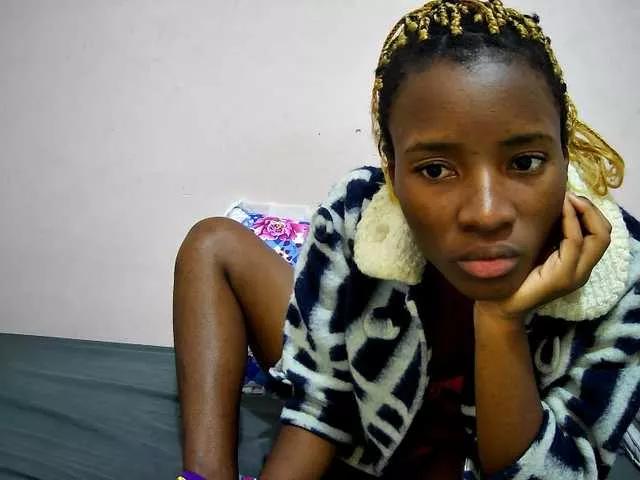 petite-tasha on BongaCams 