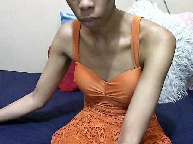 petiteebony on BongaCams 