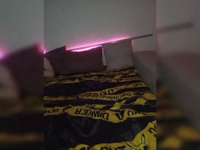 Plohishi2 on BongaCams 