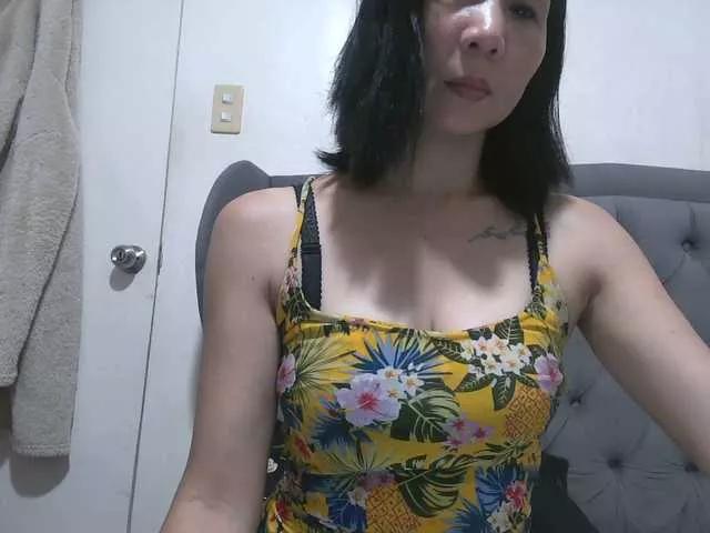 pornadrianna on BongaCams 