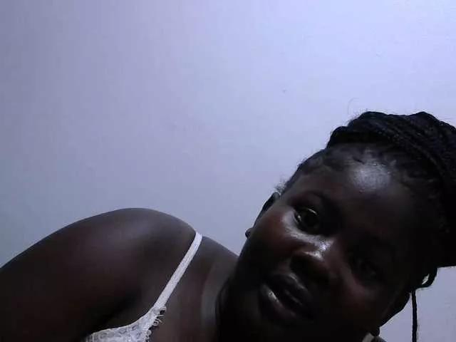 Prettybooty on BongaCams 