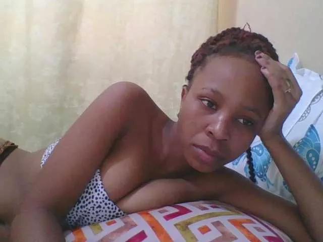 Prettyebony4 on BongaCams 