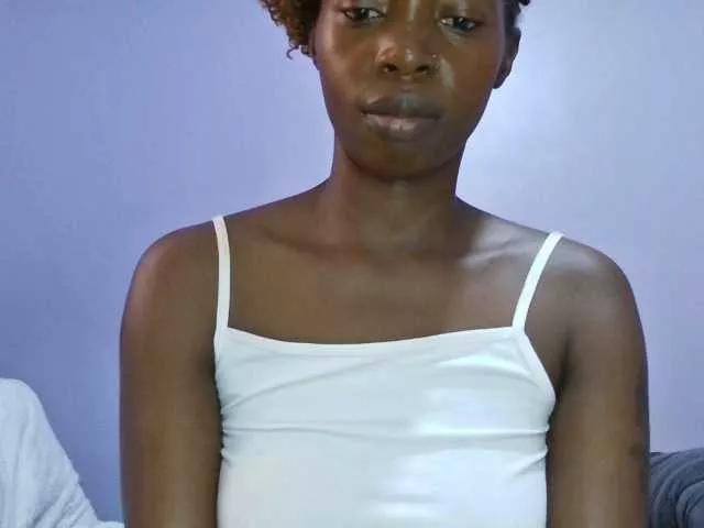 queen-innocent on BongaCams 