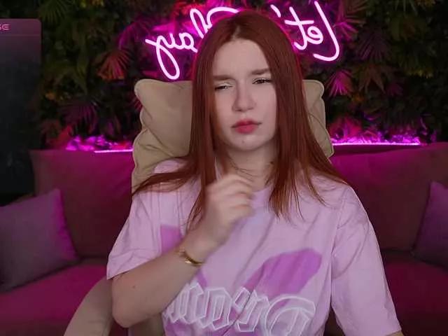 RedShinee on BongaCams 