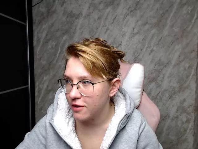 Regimasmile on BongaCams 