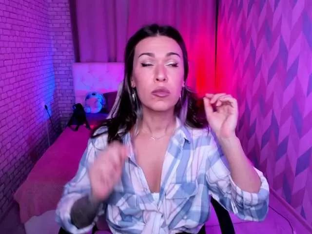 ReginaHawk on BongaCams 