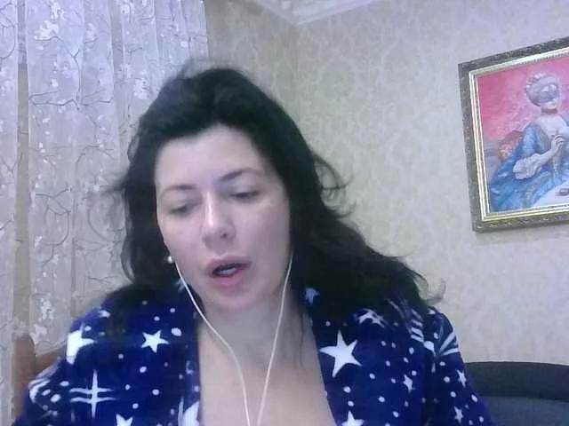 Rosalinda37 on BongaCams 