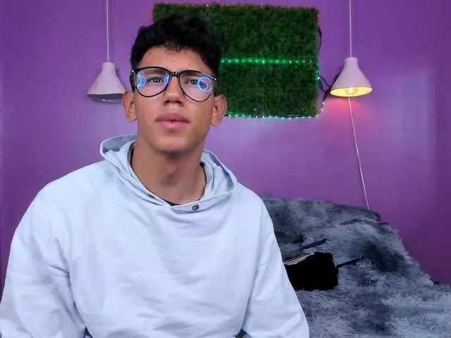 RyanPricee on BongaCams 