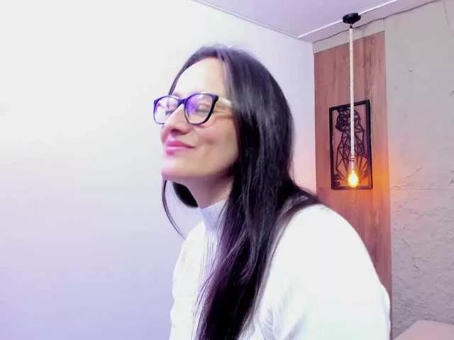 Sahaara on BongaCams 