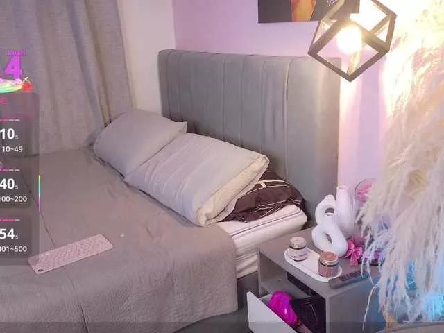 Sarah2Colliins on BongaCams 