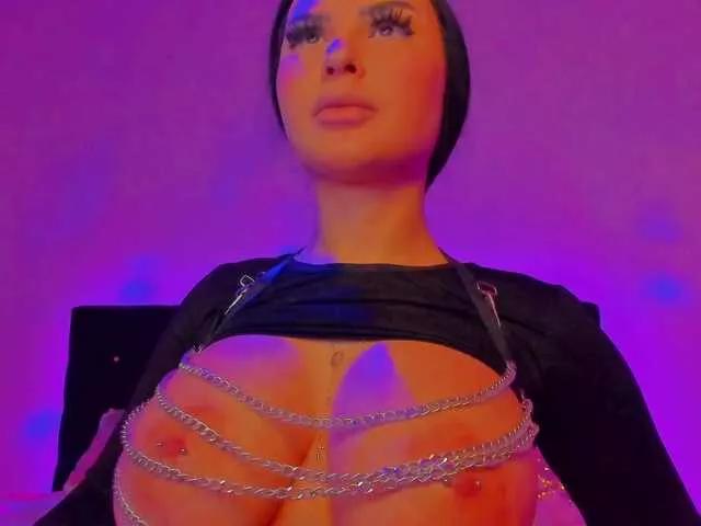 Offline SashaBlue on BongaCams