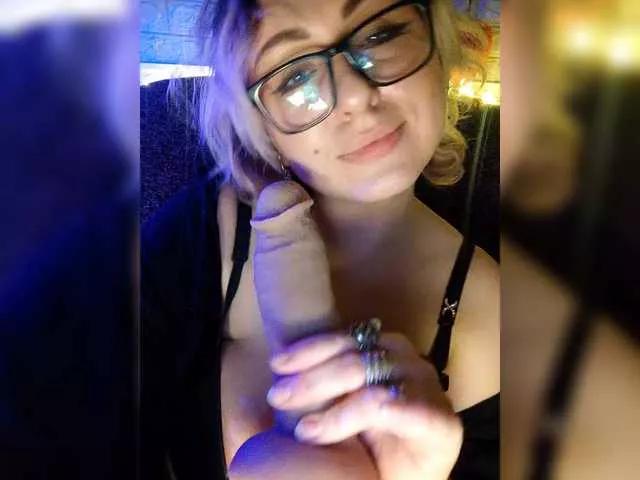 SatinUrban on BongaCams 