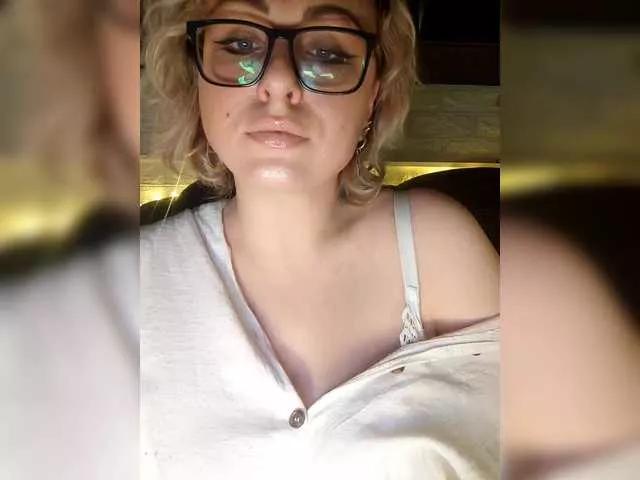 SatinUrban on BongaCams 