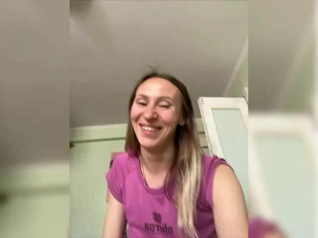 Saveta on BongaCams 