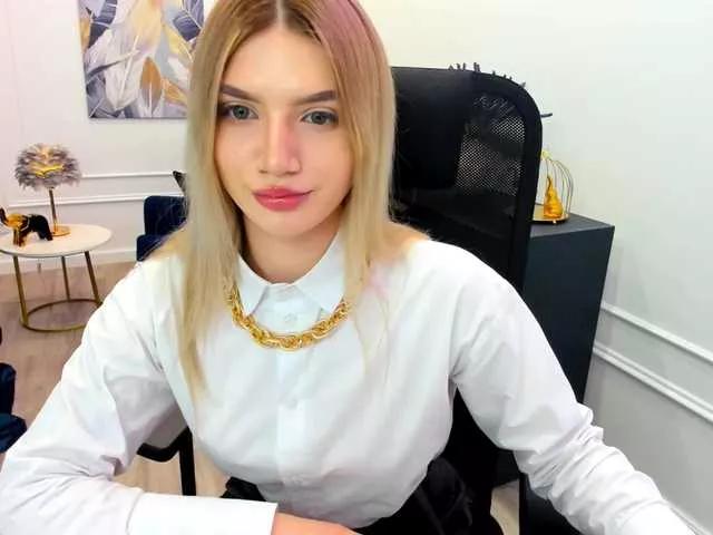 SelenaMoonlight on BongaCams 