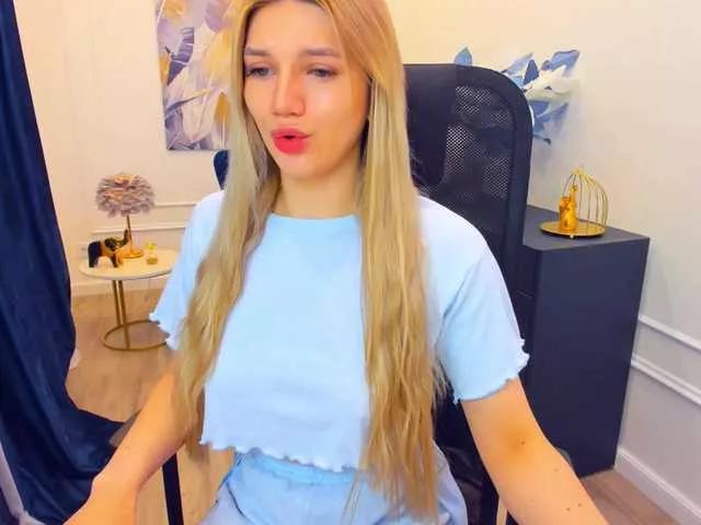 SelenaMoonlight on BongaCams 