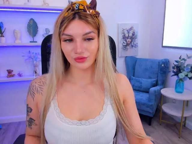 SelenaMoonlight on BongaCams 