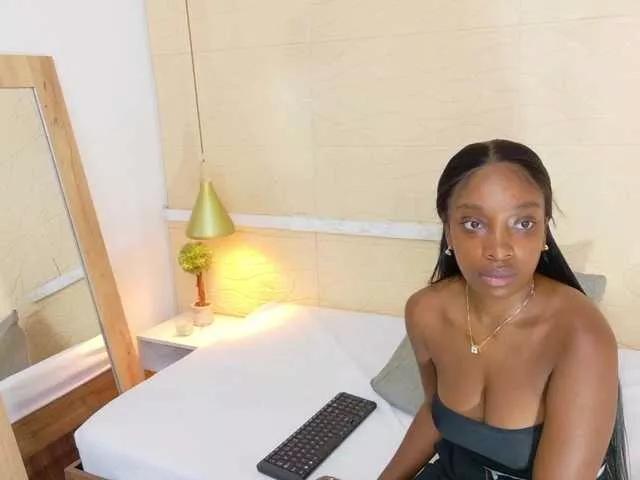 shamira-moore on BongaCams 