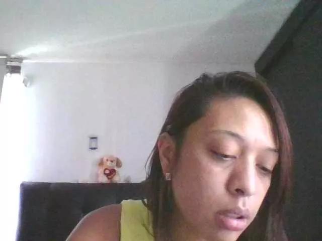 Sharonlatin4 on BongaCams 