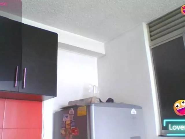 Sharonlatin4 on BongaCams 