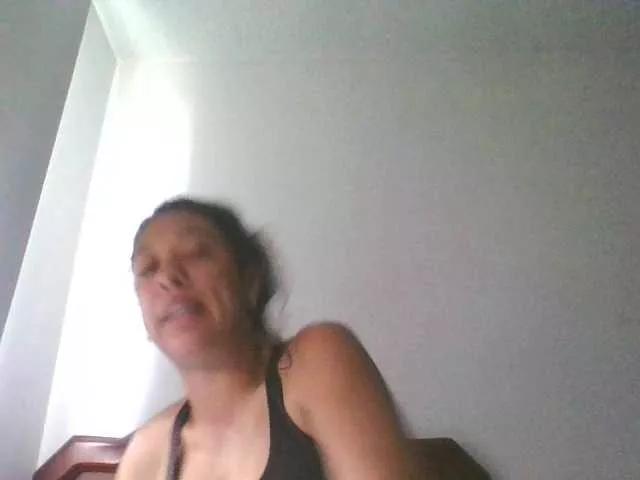 Sharonlatin4 on BongaCams 