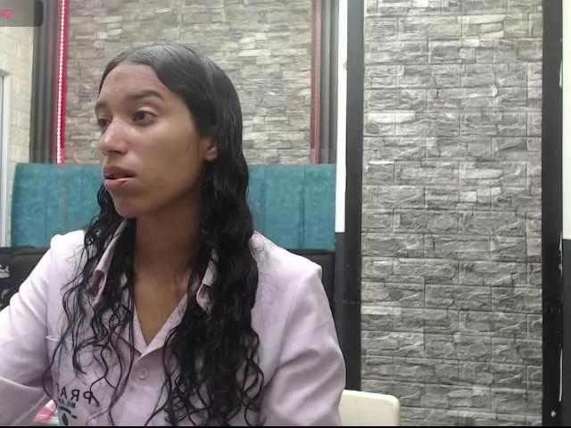 skinny-brenda on BongaCams 