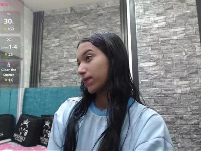 skinny-brenda on BongaCams 