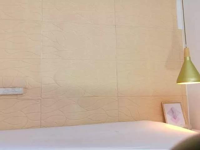 Slim-chocobar18 on BongaCams 