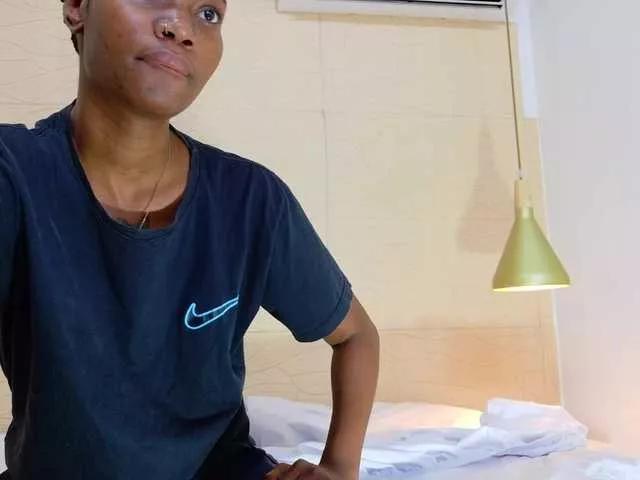 Slim-chocobar18 on BongaCams 